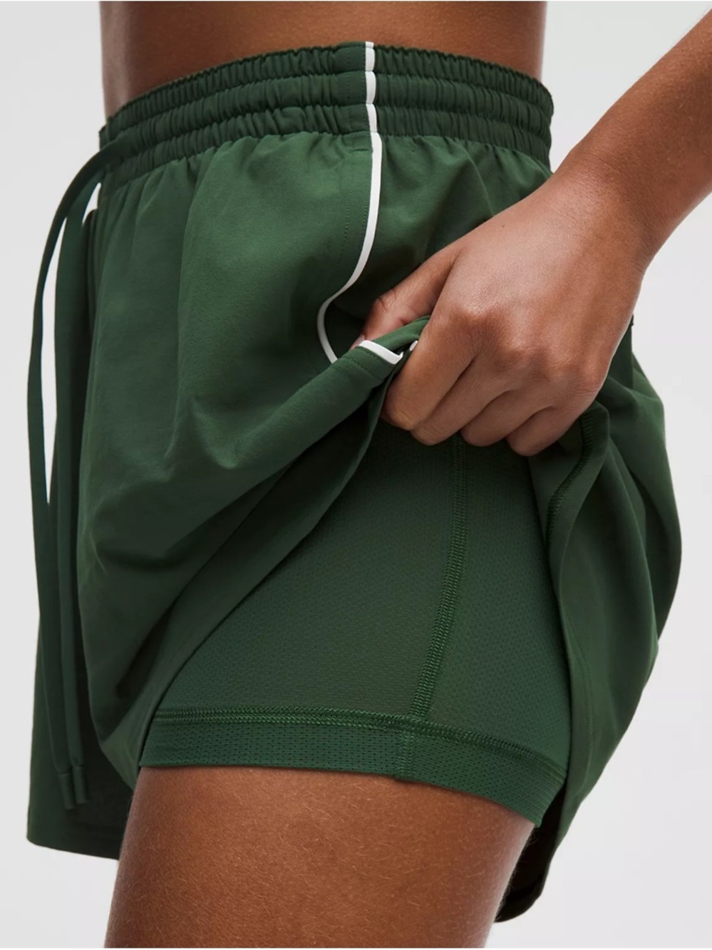 Lululemon Court Rival High-Rise Shorts Size 2 Green - Picture 4 of 4